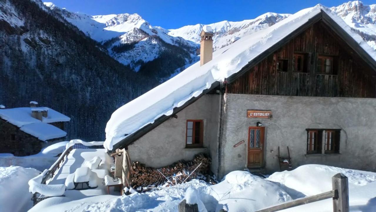 Auberge L'Estoilies Saint-Vérand 外观 照片