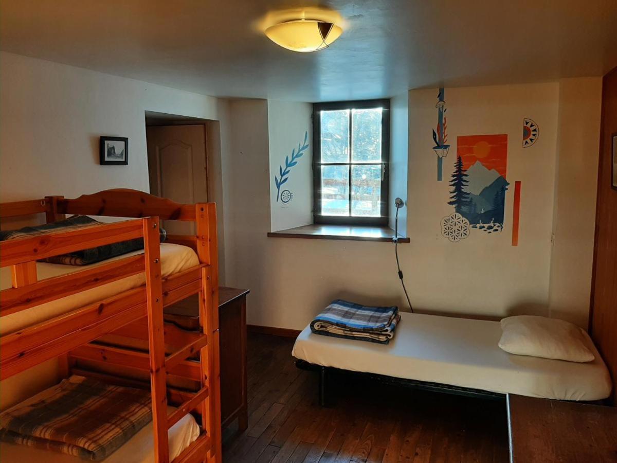 Auberge L'Estoilies Saint-Vérand 外观 照片
