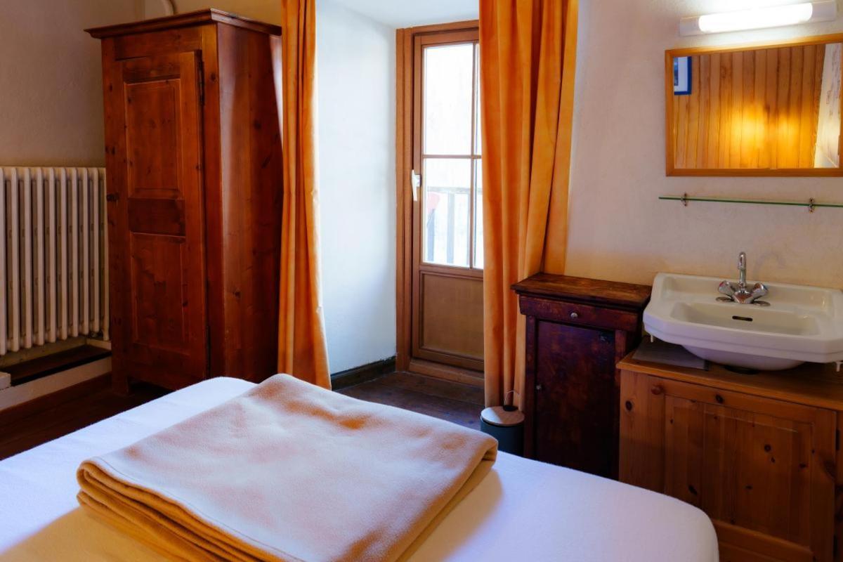 Auberge L'Estoilies Saint-Vérand 外观 照片